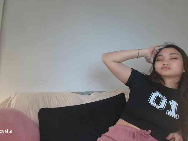 RozyElle webcam