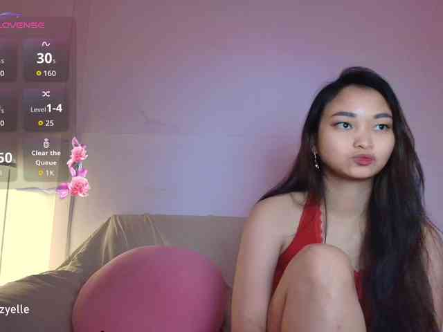 RozyElle webcam