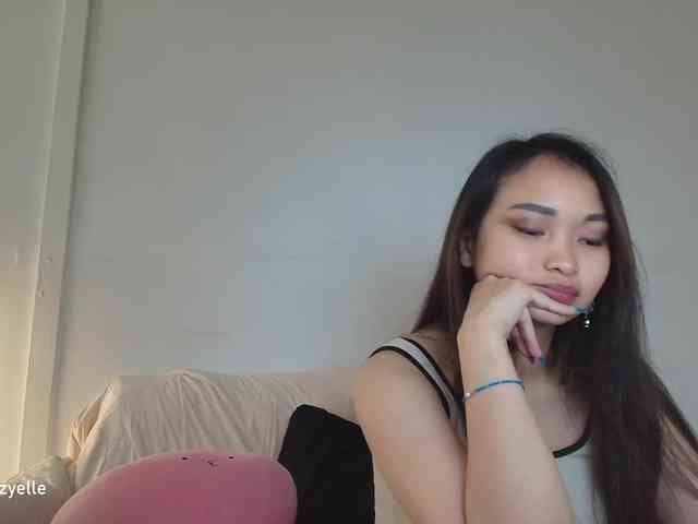 RozyElle webcam