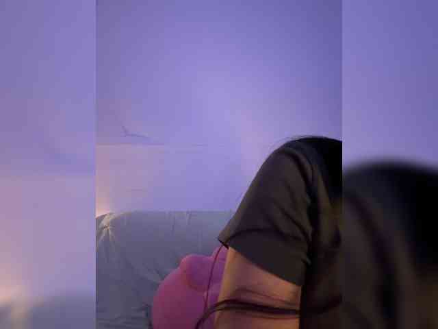 RozyElle webcam