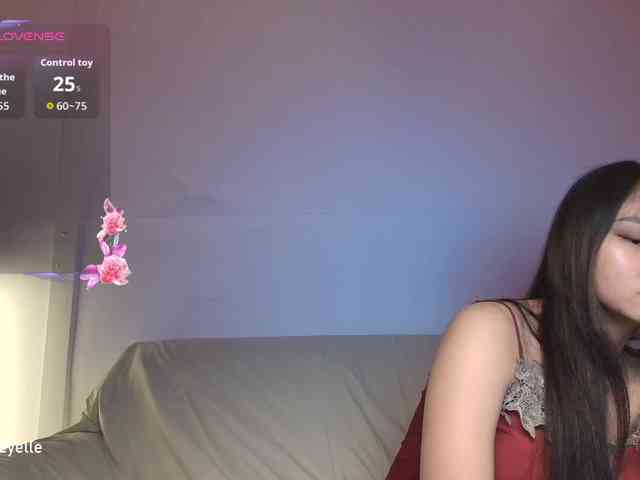 RozyElle webcam
