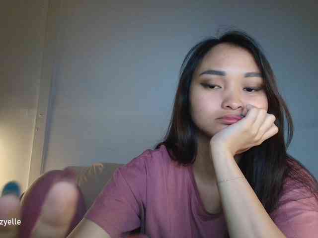 RozyElle webcam