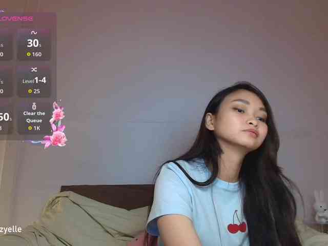 RozyElle webcam