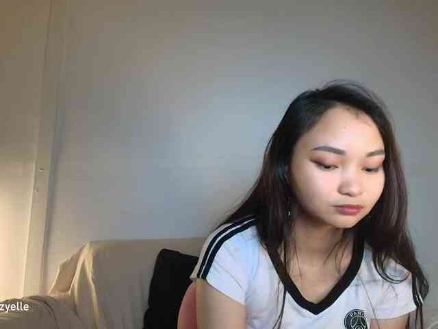 RozyElle webcam