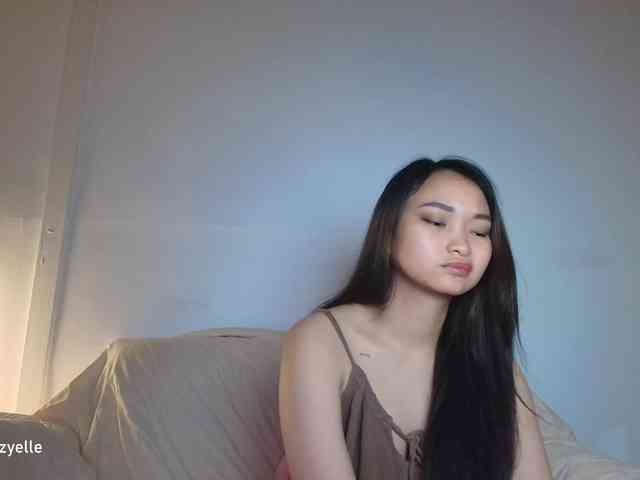RozyElle webcam
