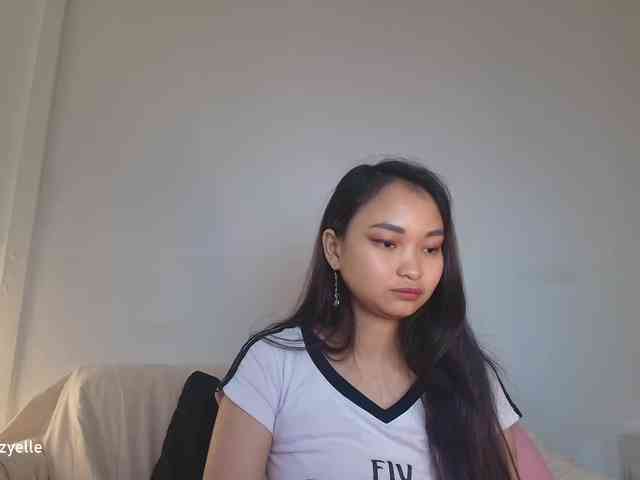 RozyElle webcam