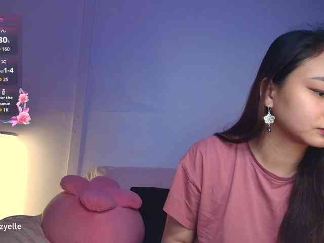 RozyElle webcam