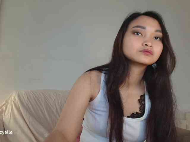 RozyElle webcam