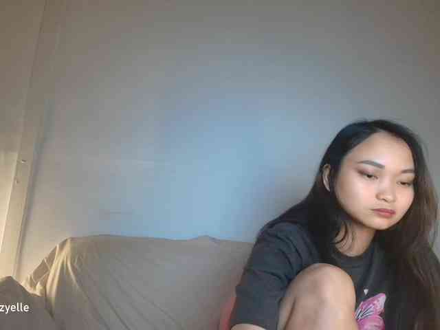 RozyElle webcam