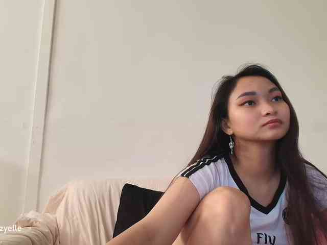 RozyElle webcam