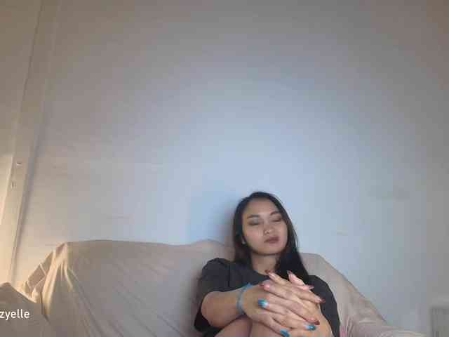 RozyElle webcam