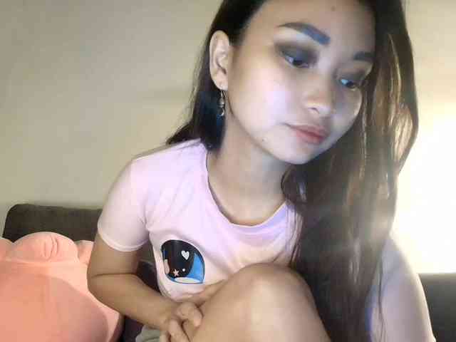 RozyElle webcam