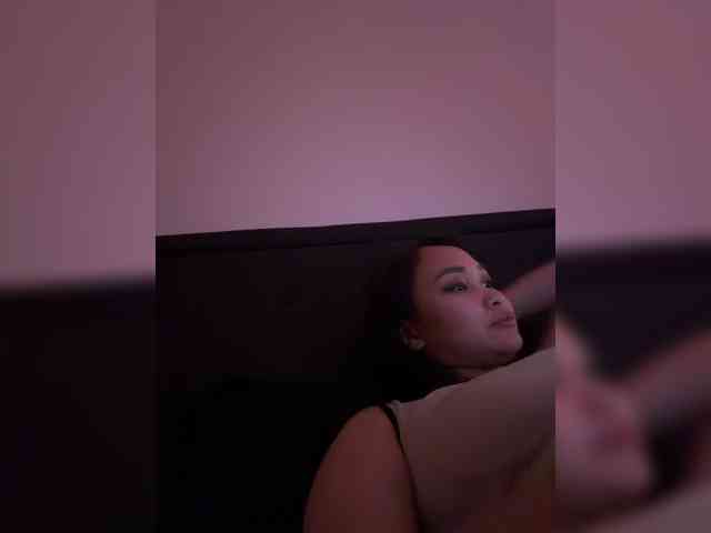 rozyelle's live room
