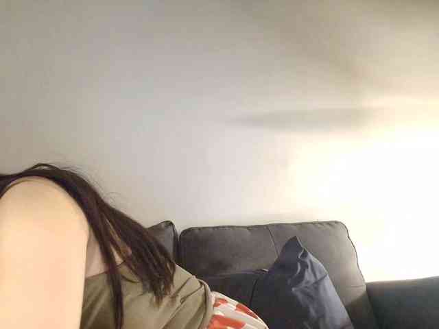 RozyElle webcam