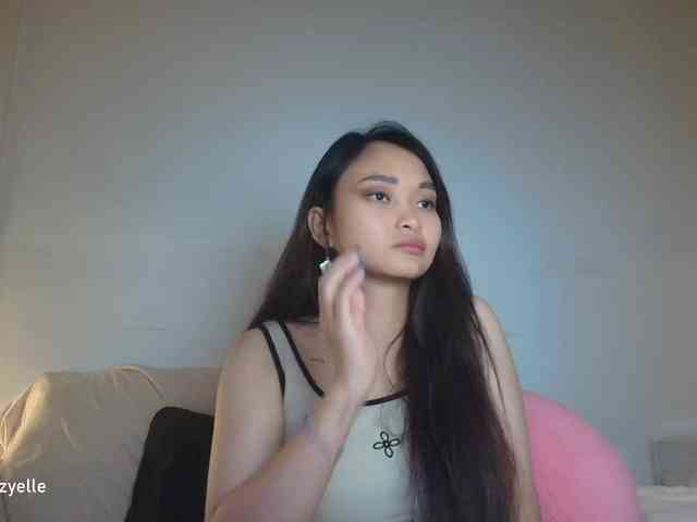 RozyElle webcam