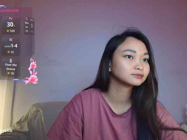 RozyElle webcam