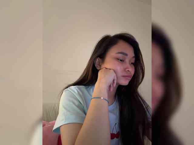 RozyElle webcam