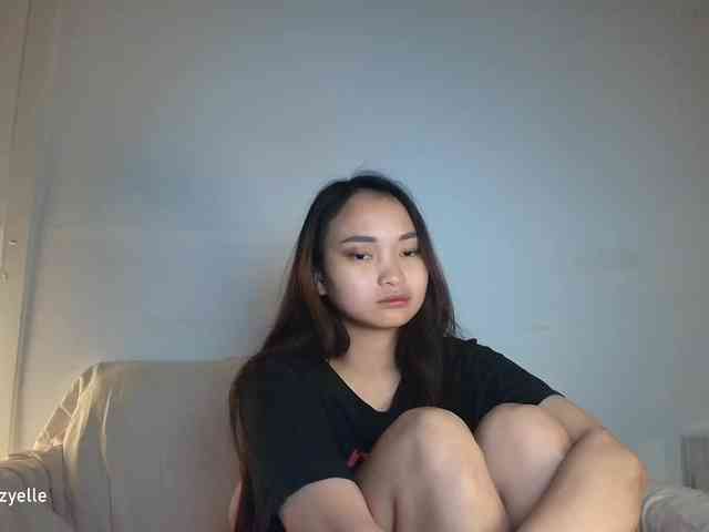 RozyElle webcam