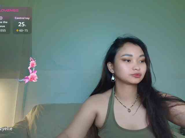 RozyElle webcam