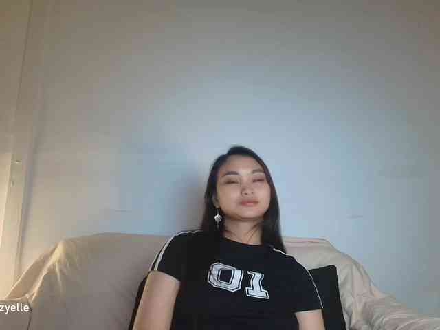 RozyElle webcam
