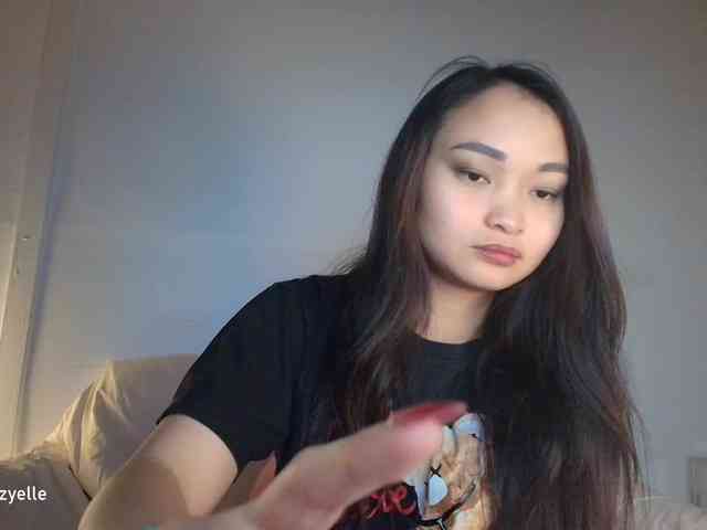 RozyElle webcam