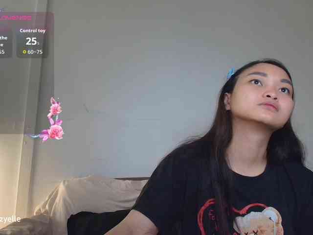 RozyElle webcam
