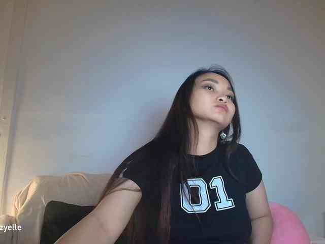 RozyElle webcam