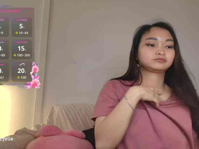 RozyElle webcam