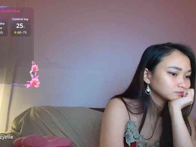 RozyElle webcam