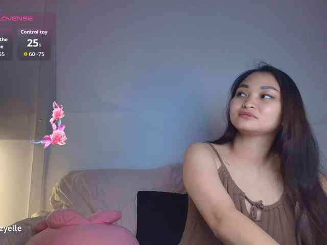 RozyElle webcam