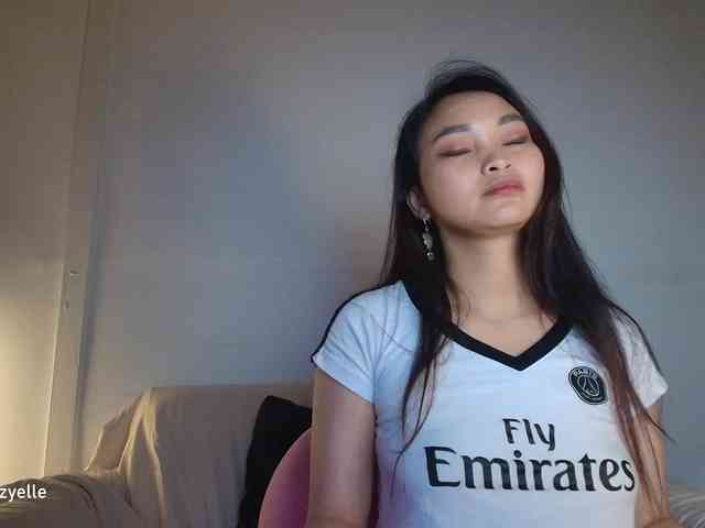 RozyElle webcam