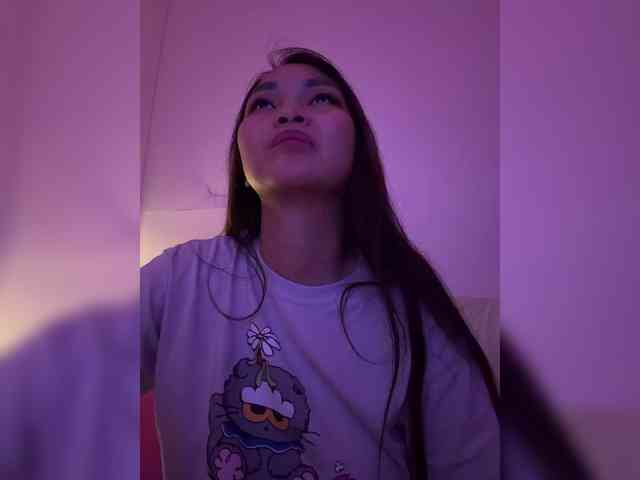 RozyElle webcam