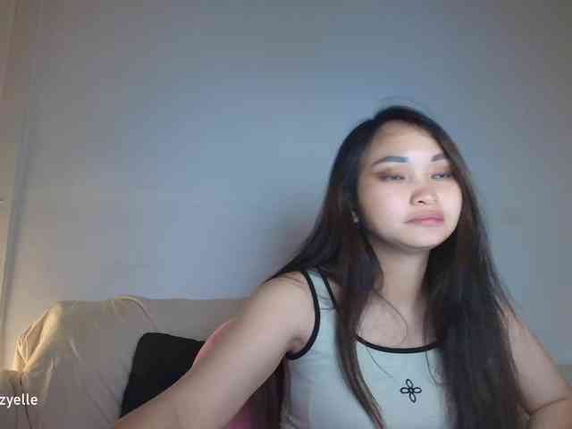 RozyElle webcam