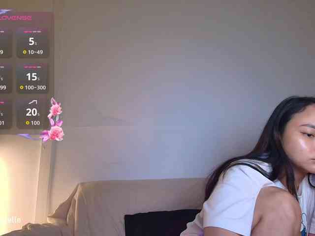 RozyElle webcam