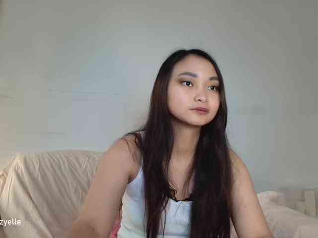 RozyElle webcam