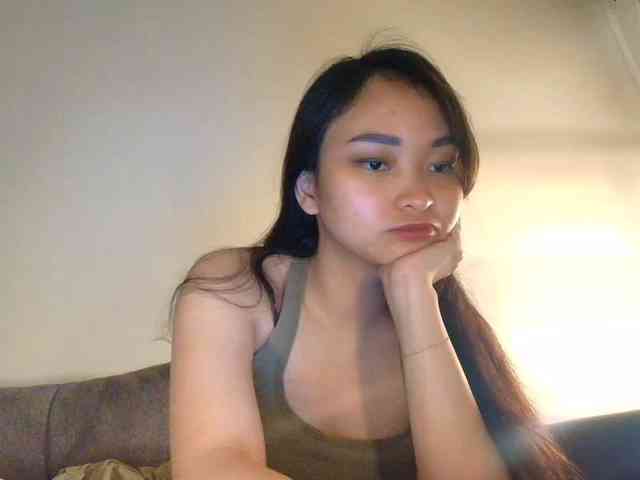 RozyElle webcam