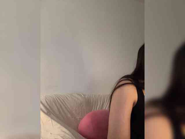 RozyElle webcam
