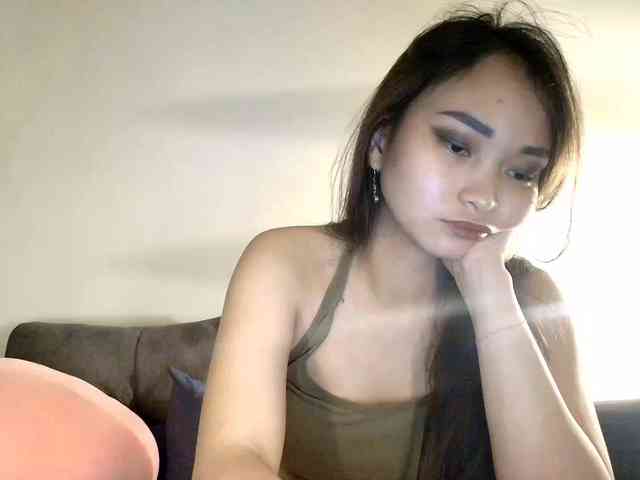 RozyElle webcam