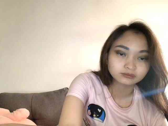 RozyElle webcam