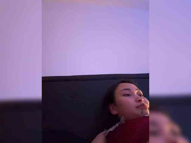 RozyElle webcam