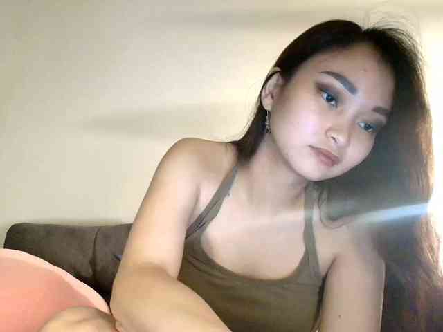 RozyElle webcam