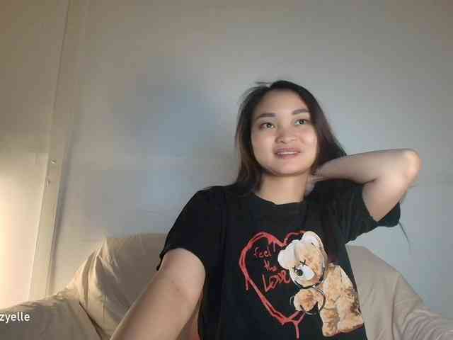 RozyElle webcam