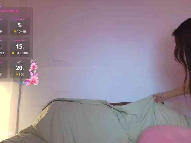 RozyElle webcam