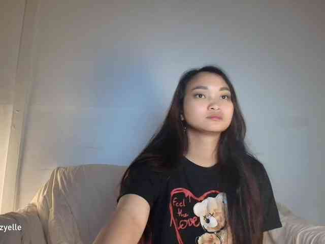 RozyElle webcam