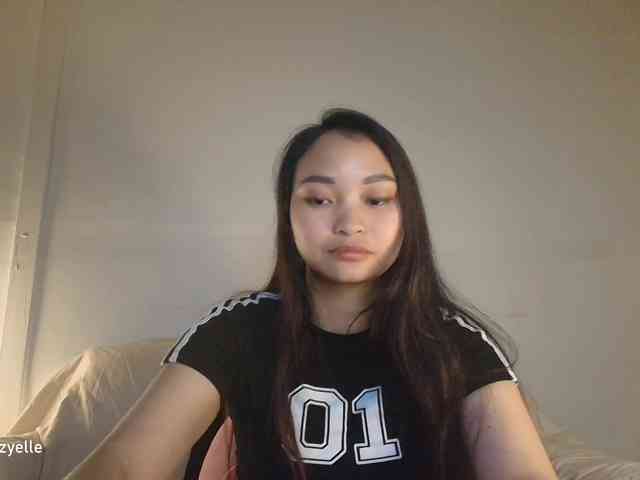 RozyElle webcam