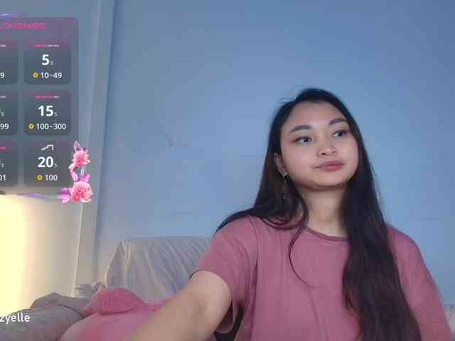 RozyElle webcam