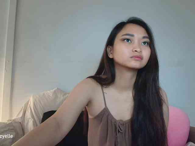 RozyElle webcam
