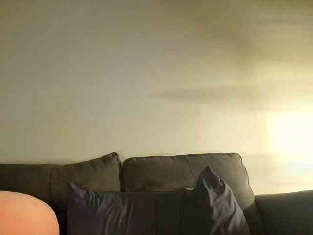 RozyElle webcam