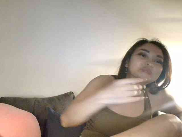 RozyElle webcam