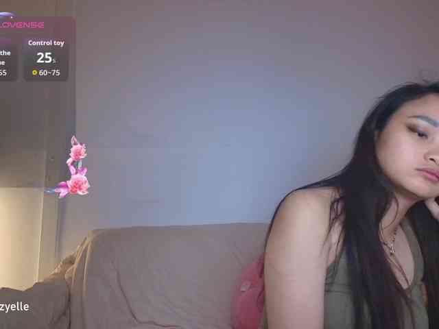 RozyElle webcam